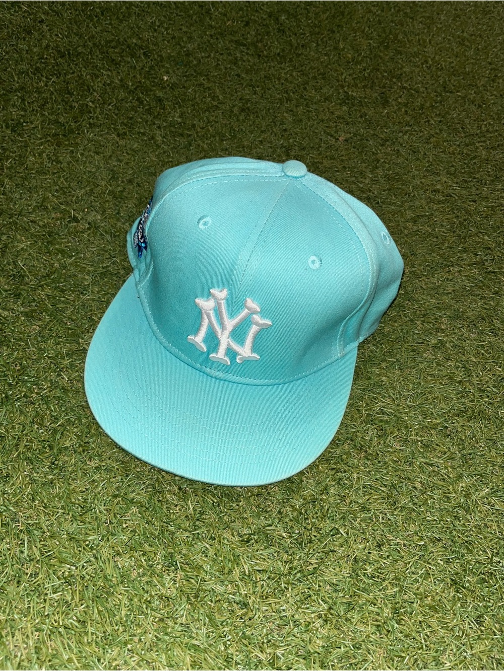 7/1,4 NY bone logo Fifty hat Hat in Aqua skeleton embroidery